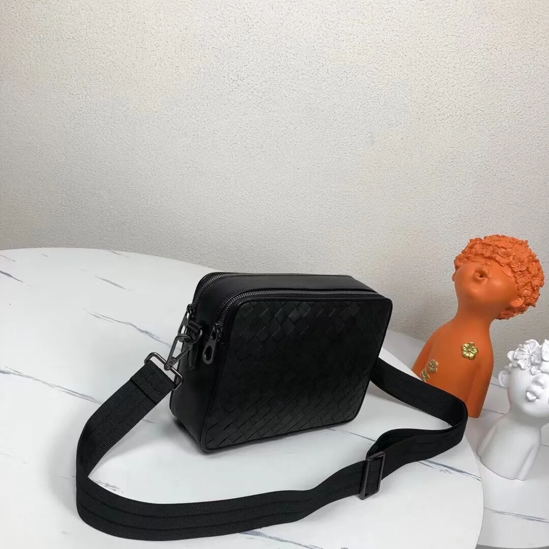 All categories 💚 Top version men’s bags 💚 BV 2024 new BV crossbody bag